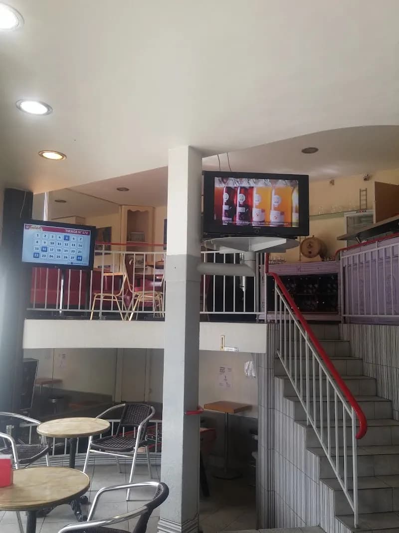 View of Café De La Place in Montmorency, IDF