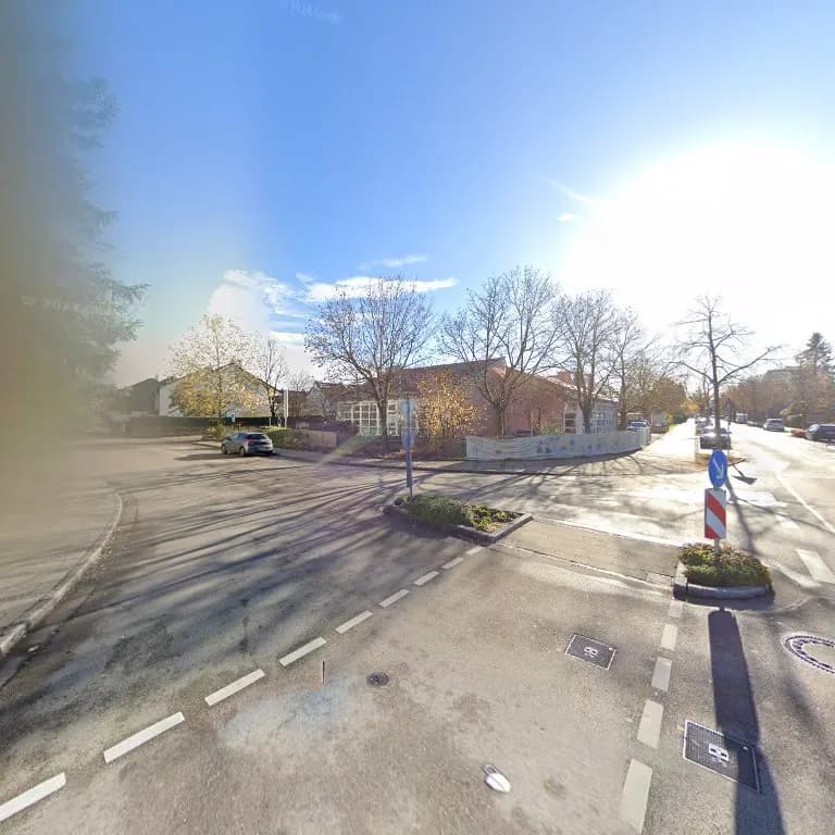 View of Café Kunterbunt in Unterhaching, BY