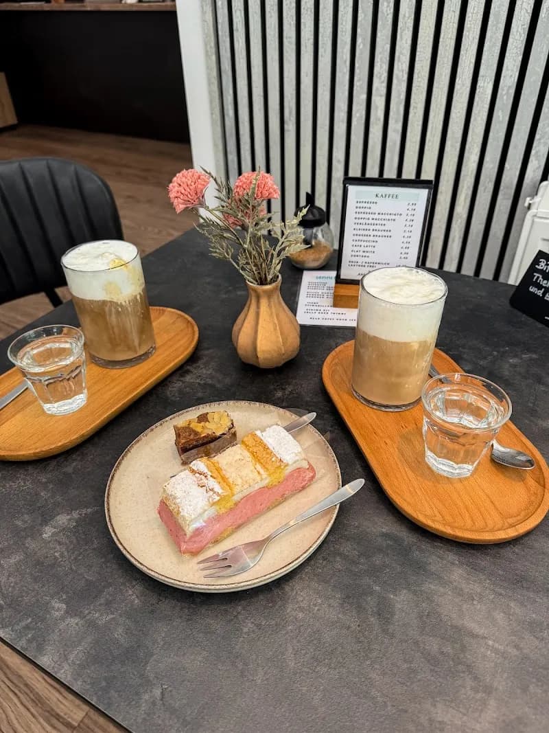 View of Café Promenada in Klosterneuburg, VIE