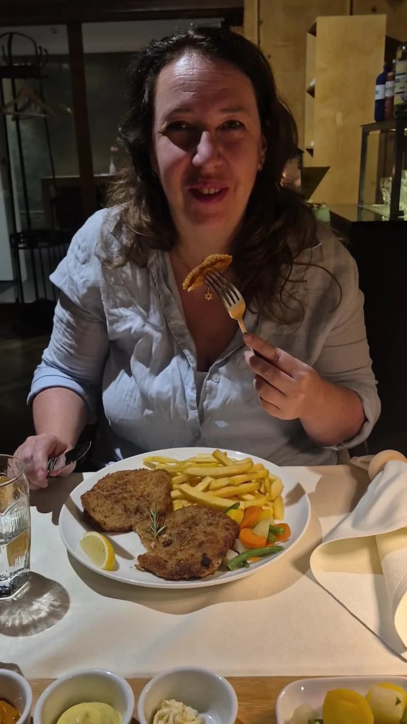 View of Café zum Wald in Uitikon Waldegg, ZH