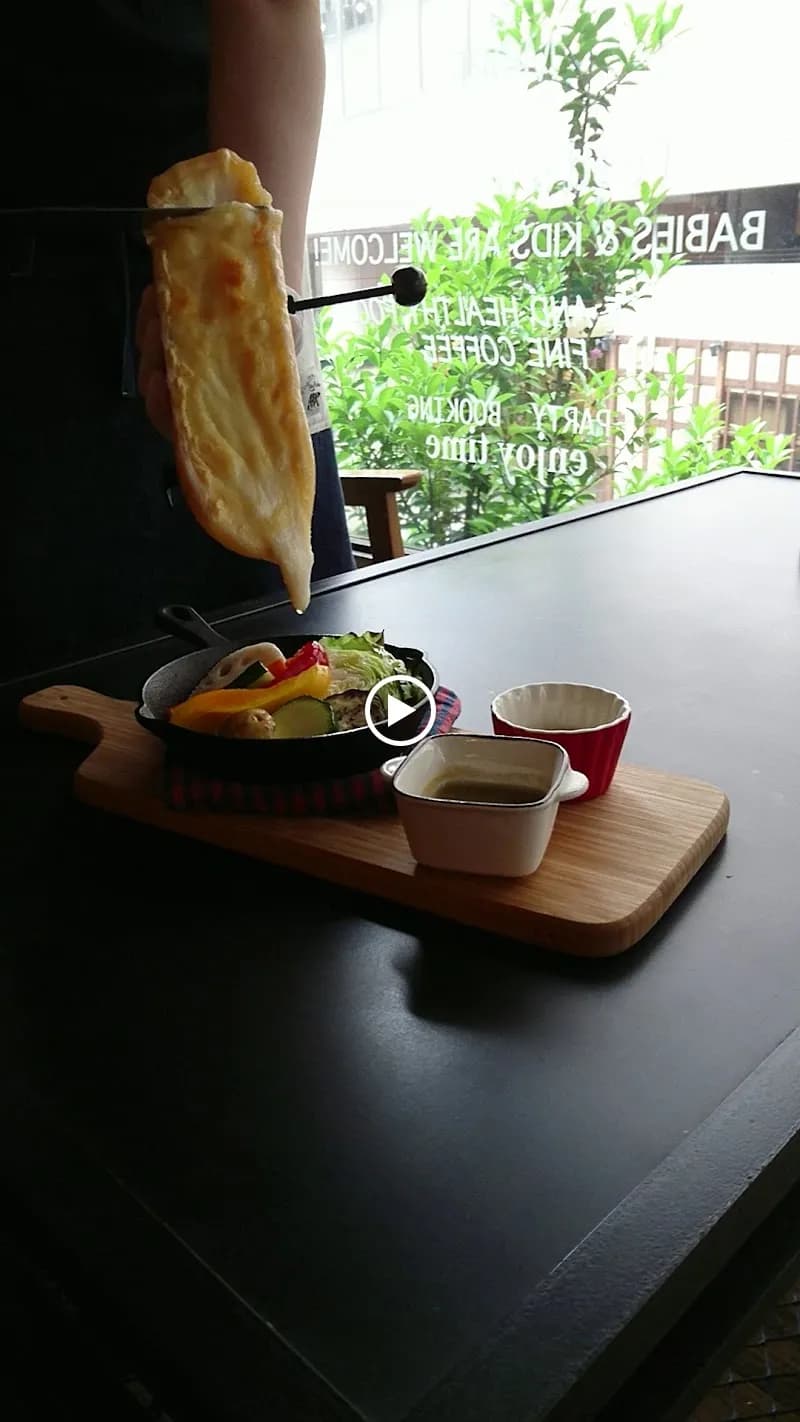 View of Cafe Mumu (カフェ むむ) in Kunitachi, Tokyo