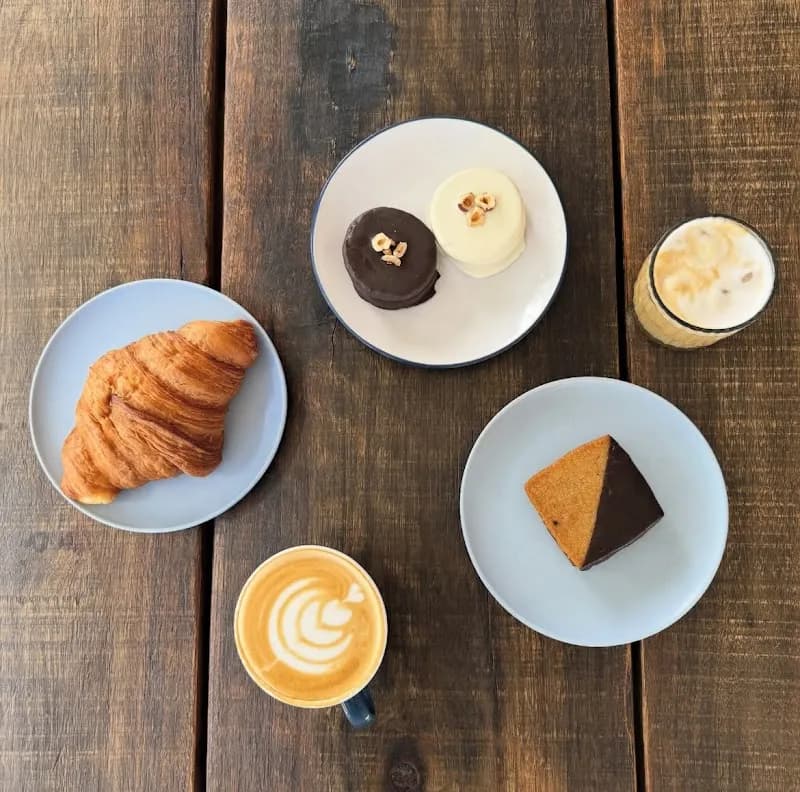 View of Cafetería La Pérgola in Malvín, MVD