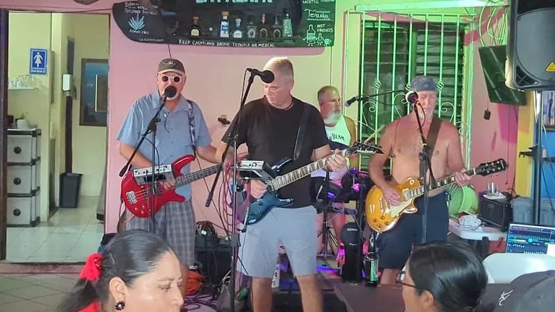 View of Cafetería La Palmera in Chemuyil, QR