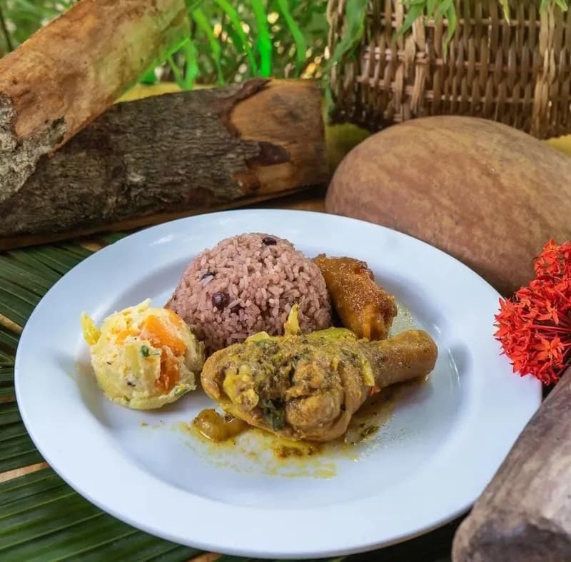 View of Cafetería Las Delicias in La Chorrera, PA