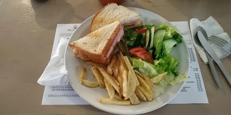 View of Cafetería Las Delicias in Naucalpan, Edomex
