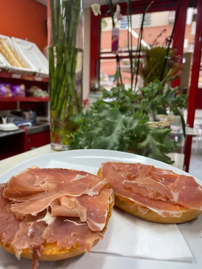 View of Cafeteria Els Pescadors in Martorell, CT