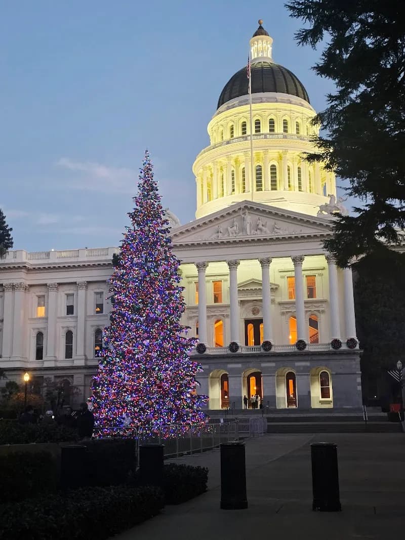View of California State Capitol Park in Sacramento, CA