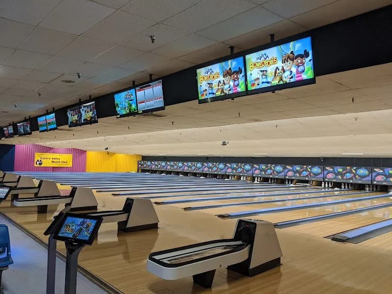 Castro Village Bowl bowling alley in Hayward, CA