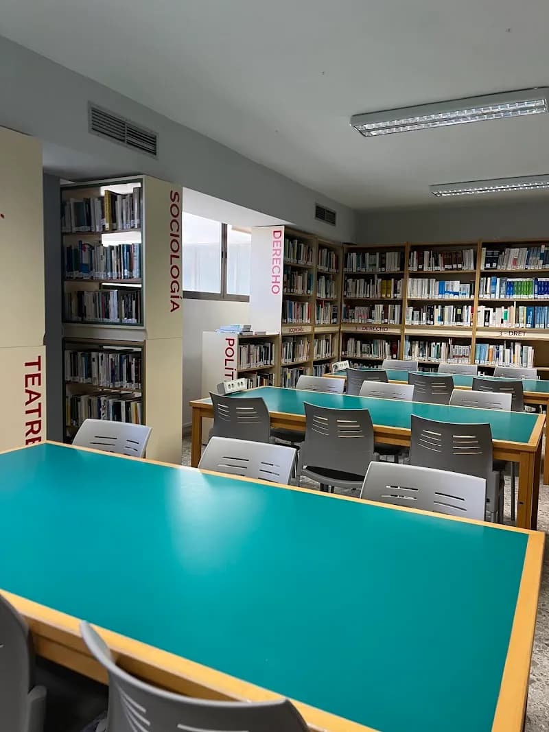 CEAM CULLERA library in Cullera, V