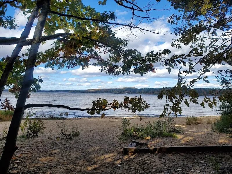 Centre Communautaire / Hudson Community Center community center in Hudson, QC