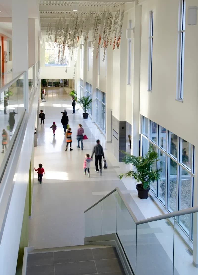 View of Centre de loisirs de Saint-Lambert in Saint-Lambert, QC