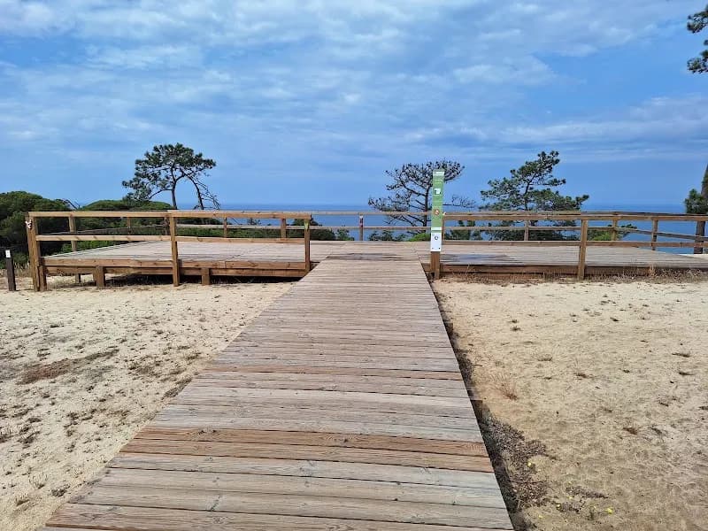 Centro de Interpretação da Mata dos Medos visitor center in Caparica, Almada