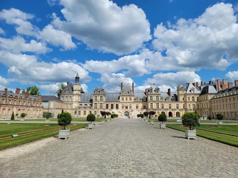 View of Château de Fontainebleau in Melun, IDF