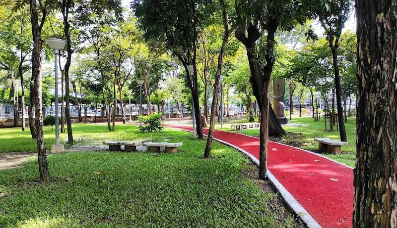 Chaloem Phra Kiat Forest Park park in Ari, BKK