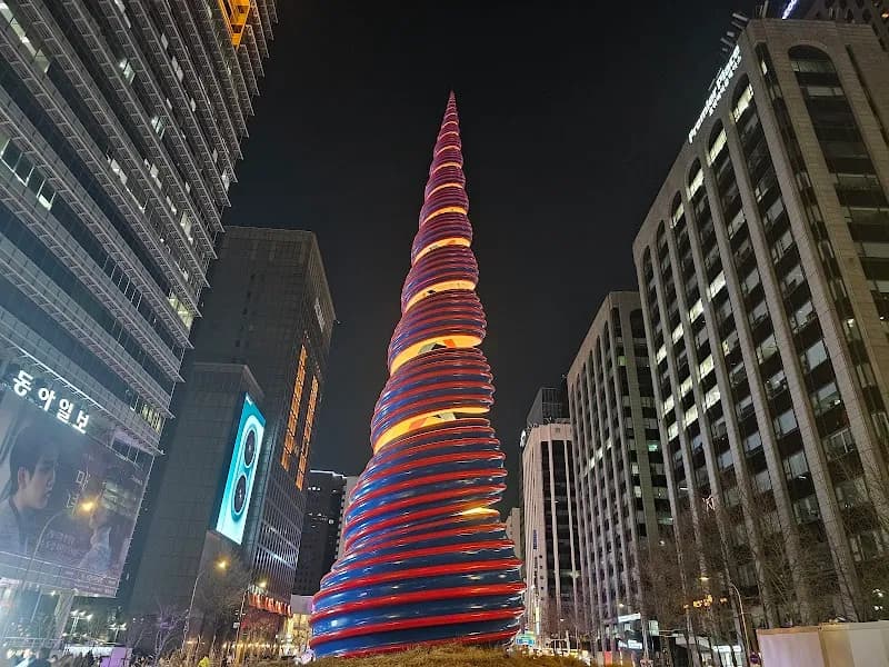 View of Cheonggyecheon Park (Apgujeong Section) in Apgujeong, SE