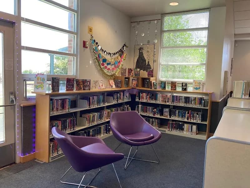 Cherry Hills Public Library library in Nob Hill, NM