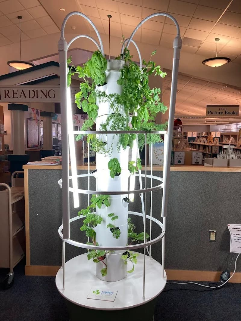 View of Cherry Hills Public Library in Nob Hill, NM