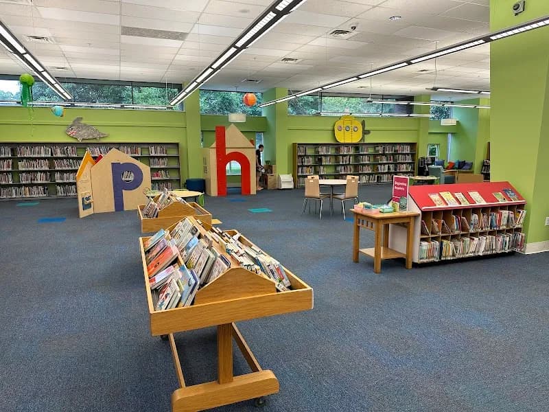 View of Chesapeake Public Library in Chesapeake, VA