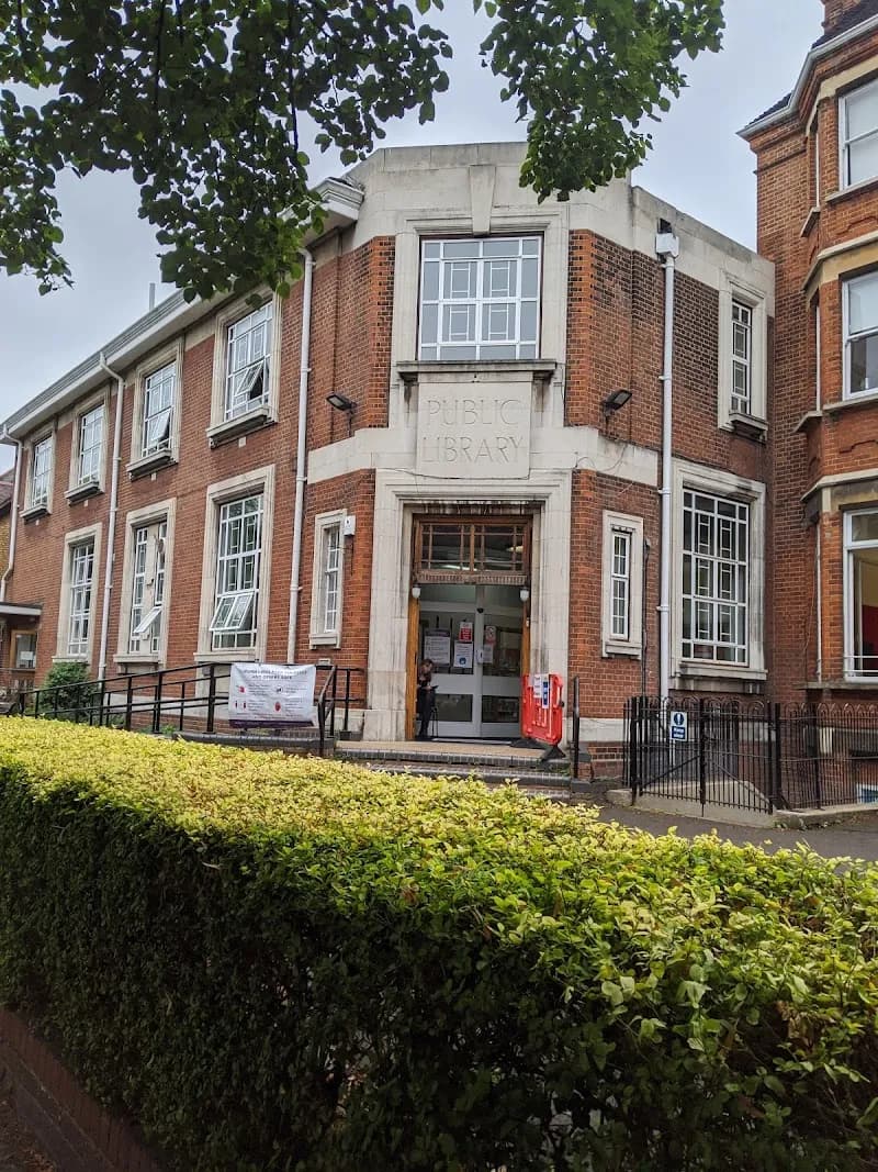 Chiswick Community Hub & Library library in Chiswick, London