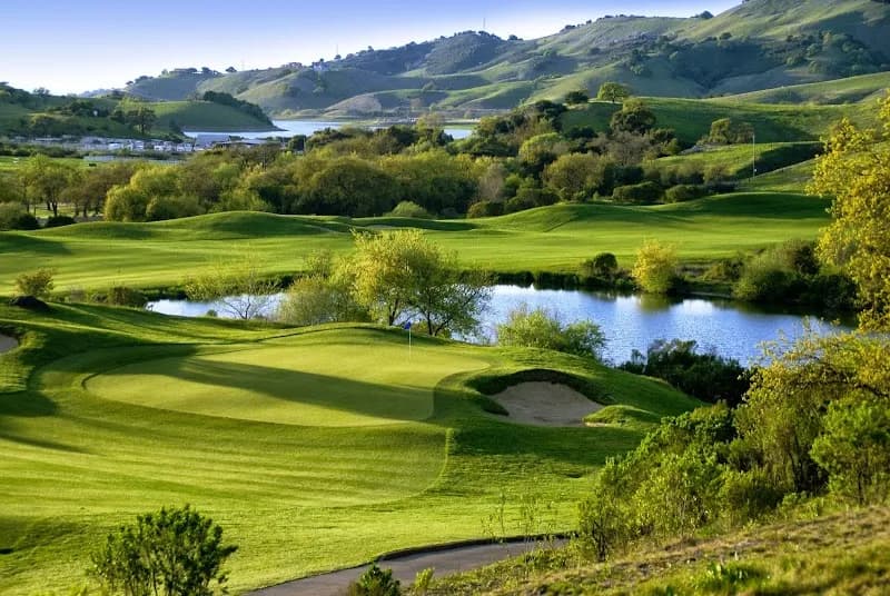 Cinnabar Hills Golf Club resort hotel in Berryessa, CA