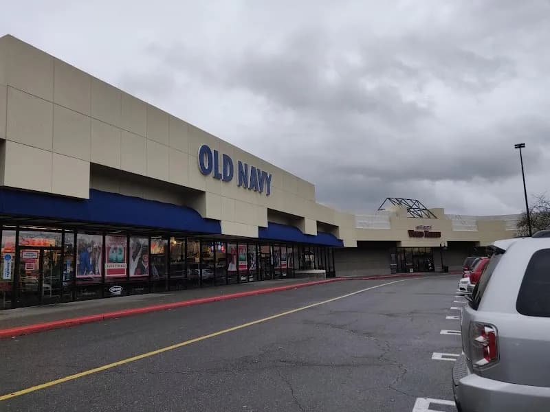 Clackamas Promenade shopping mall in Happy Valley, OR