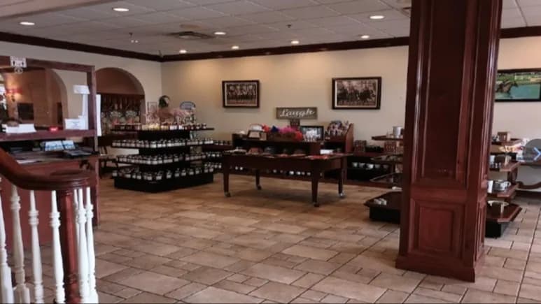 Claudia Sanders Dinner House American in Shelbyville, KY