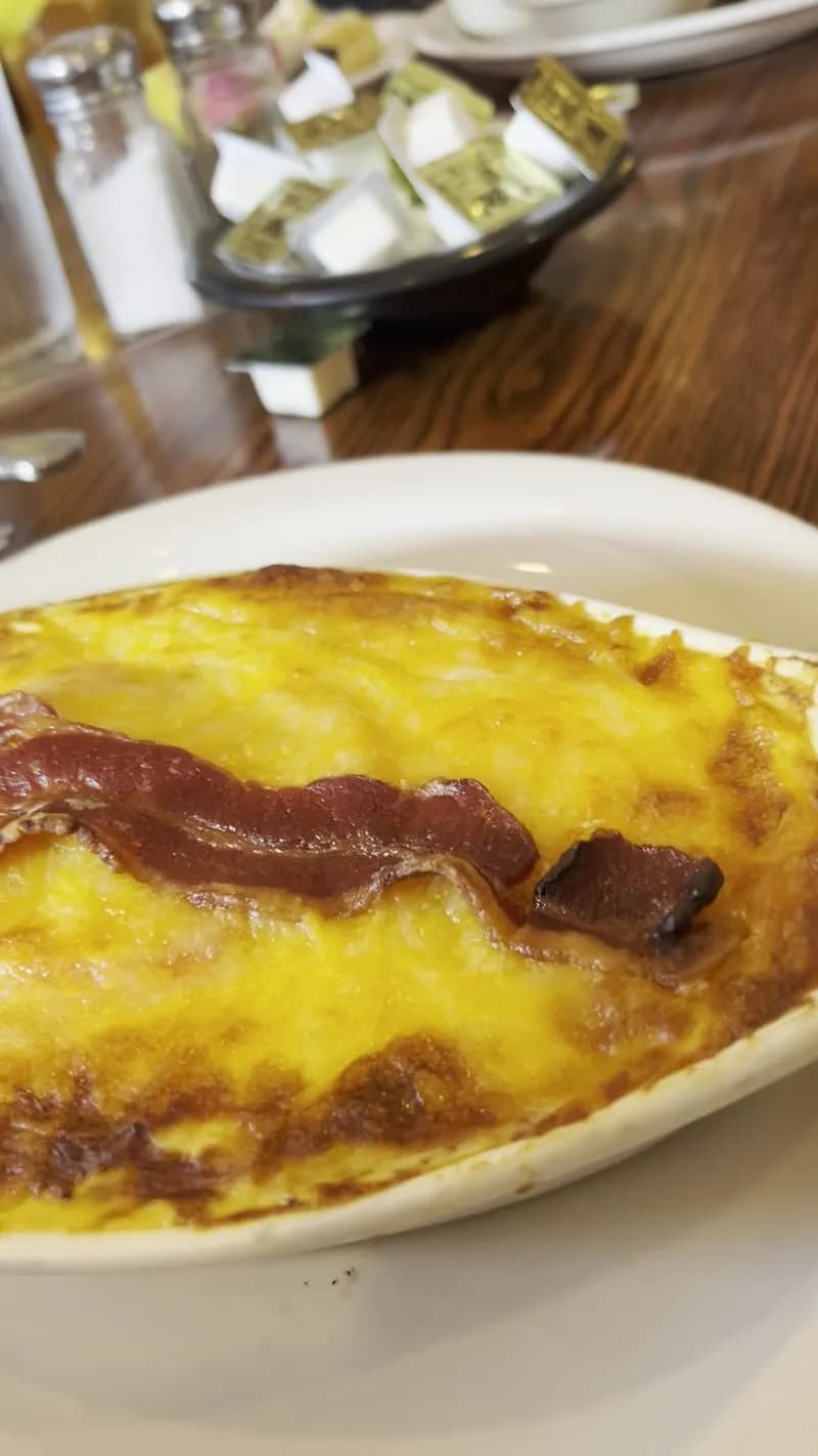 View of Claudia Sanders Dinner House in Shelbyville, KY