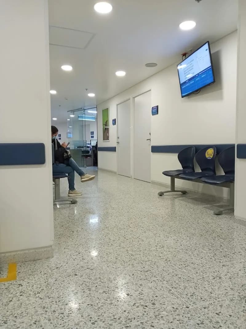 View of Colsubsidio Centro Medico Usaquen in Usaquén, CD