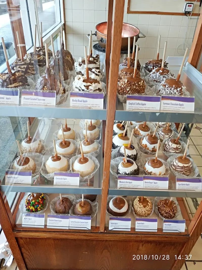 View of Columbia Gorge Outlets in Troutdale, OR