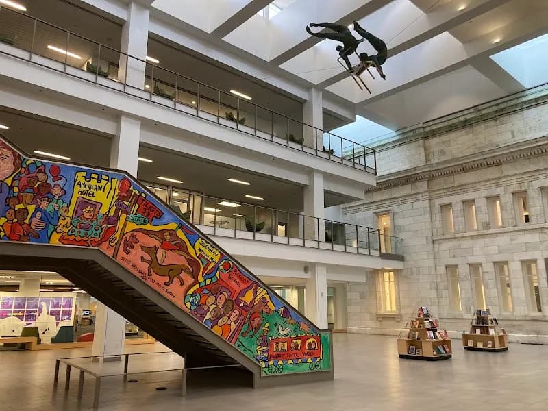 View of Columbus Metropolitan Library in Columbus, OH