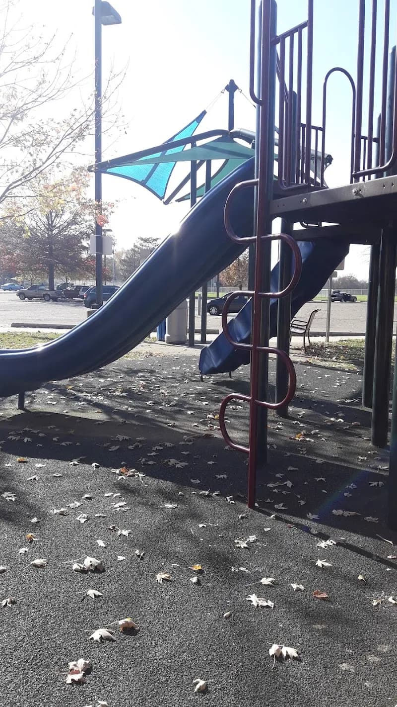 View of Columbus Metropolitan Library: Whetstone Branch in Clintonville, OH