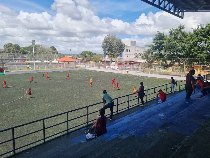 Complejo Deportivo 28 de Noviembre sports complex in La Chorrera, PA