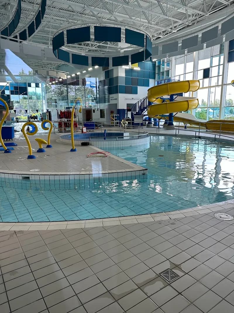 View of Complexe aquatique Laurie-Eve-Cormier in Longueuil, QC