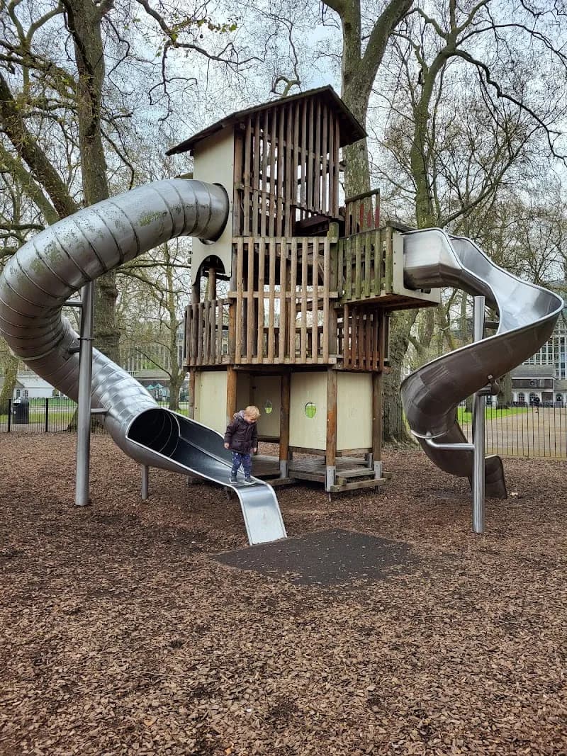 Coram's Fields park in London, LDN