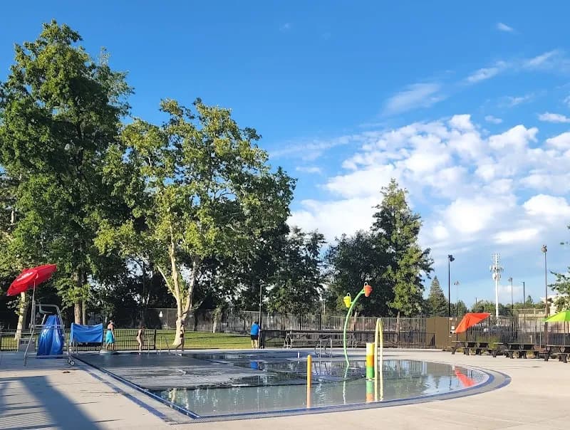 Cordova Community Pool swimming pool in Cordova Park, FL