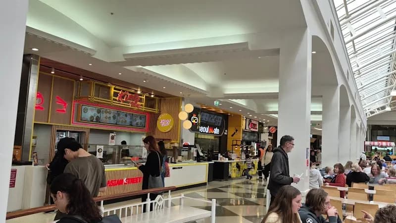 View of Countdown Henderson Café in Henderson, AKL