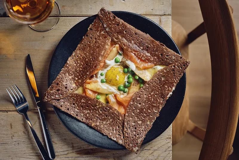 View of Crêperie Bretonne de Boulogne in Boulogne-Billancourt, IDF