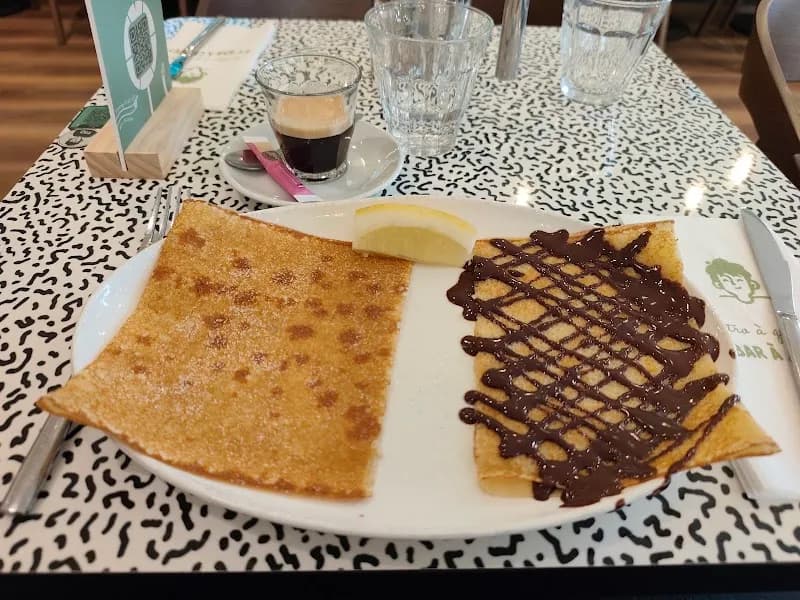 View of Crêperie Bretonne in Villeneuve-Loubet, PACA