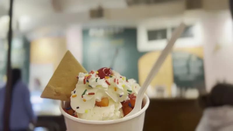 View of Creole Creamery in Mandeville, LA