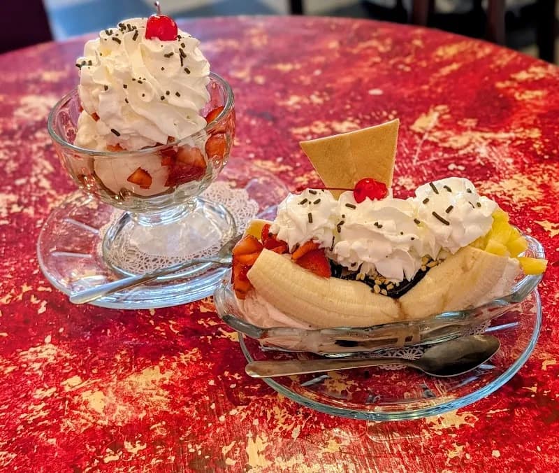 View of Creole Creamery in Mandeville, LA