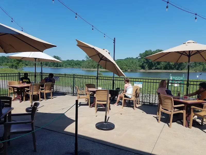 Creve Coeur Lakehouse American in Creve Coeur, MO