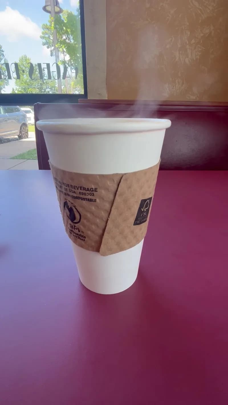 View of Cupertino's Bagels Deli in Innsbrook, VA