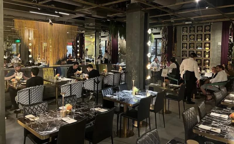 View of CVI.CHE 105 in Key Biscayne, FL