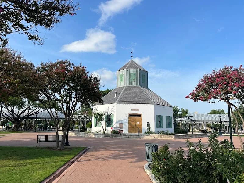 Der Marketplace restaurant in Fredericksburg, TX