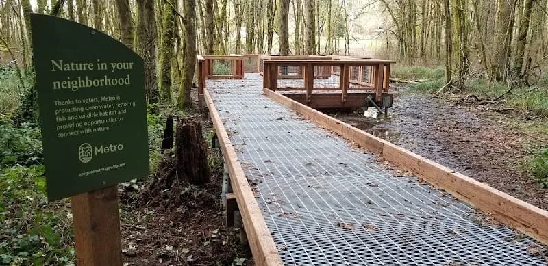 Dirksen Nature Park city park in Tigard, OR