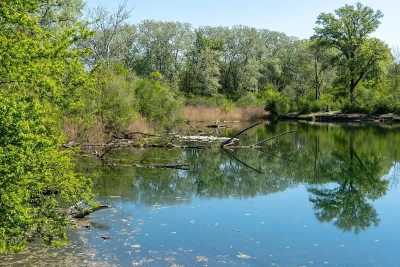 Donau Island Bike Trail Access outdoor adventure in Groß-Enzersdorf, VIE