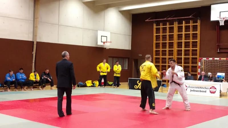 Donaufeld Community Sports Center sports in Strebersdorf, VIE