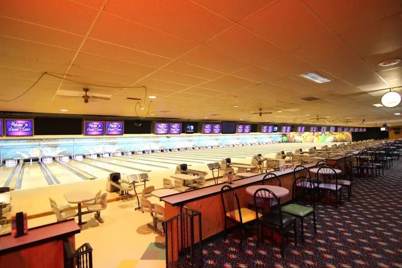 Dream Lanes bowling alley in Madison, WI