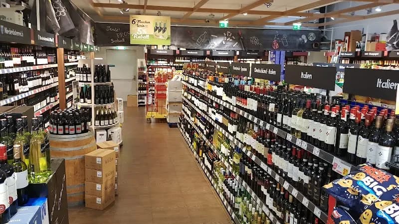 View of Einkaufszentrum Groß-Enzersdorf Food Court in Groß-Enzersdorf, VIE