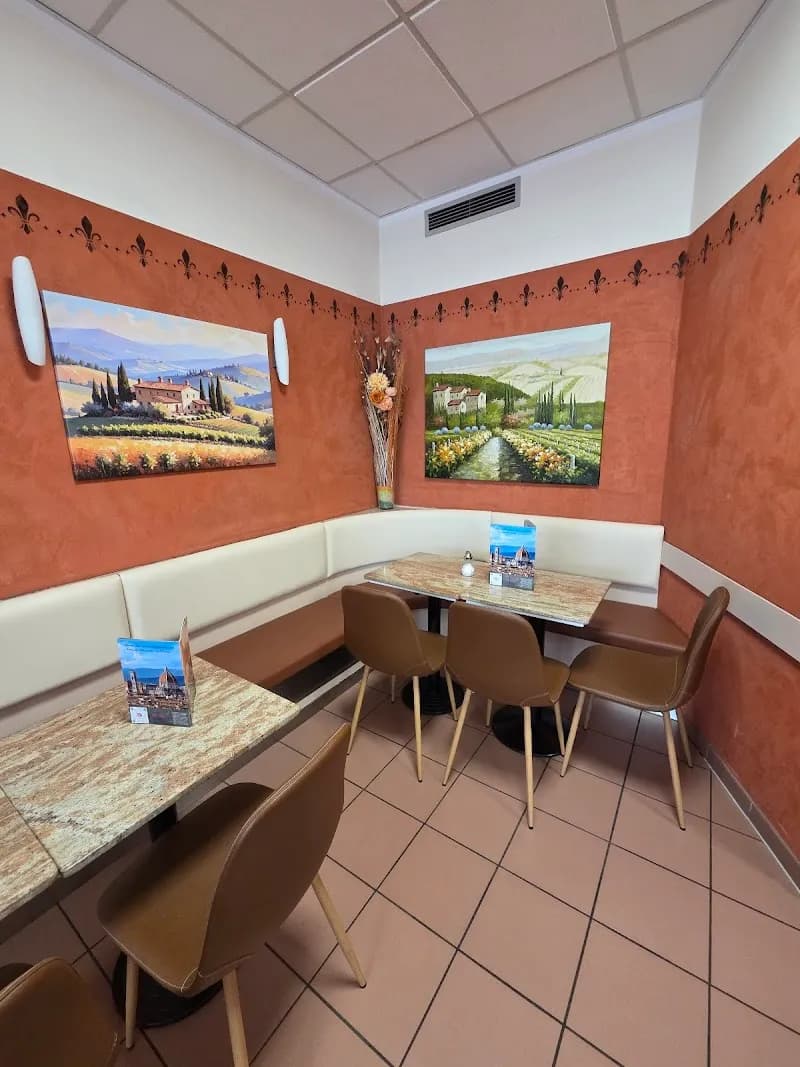 View of Eiscafé am Markt in Unterhaching, BY